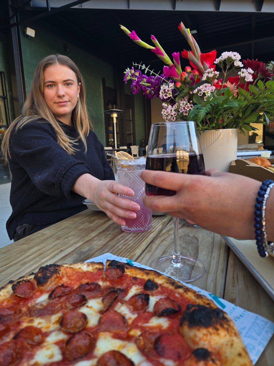 kernsknox's tweet photo. Pizza is the answer, no matter the question. 

@avapizzeria_knox https://t.co/aqSSsbsasD