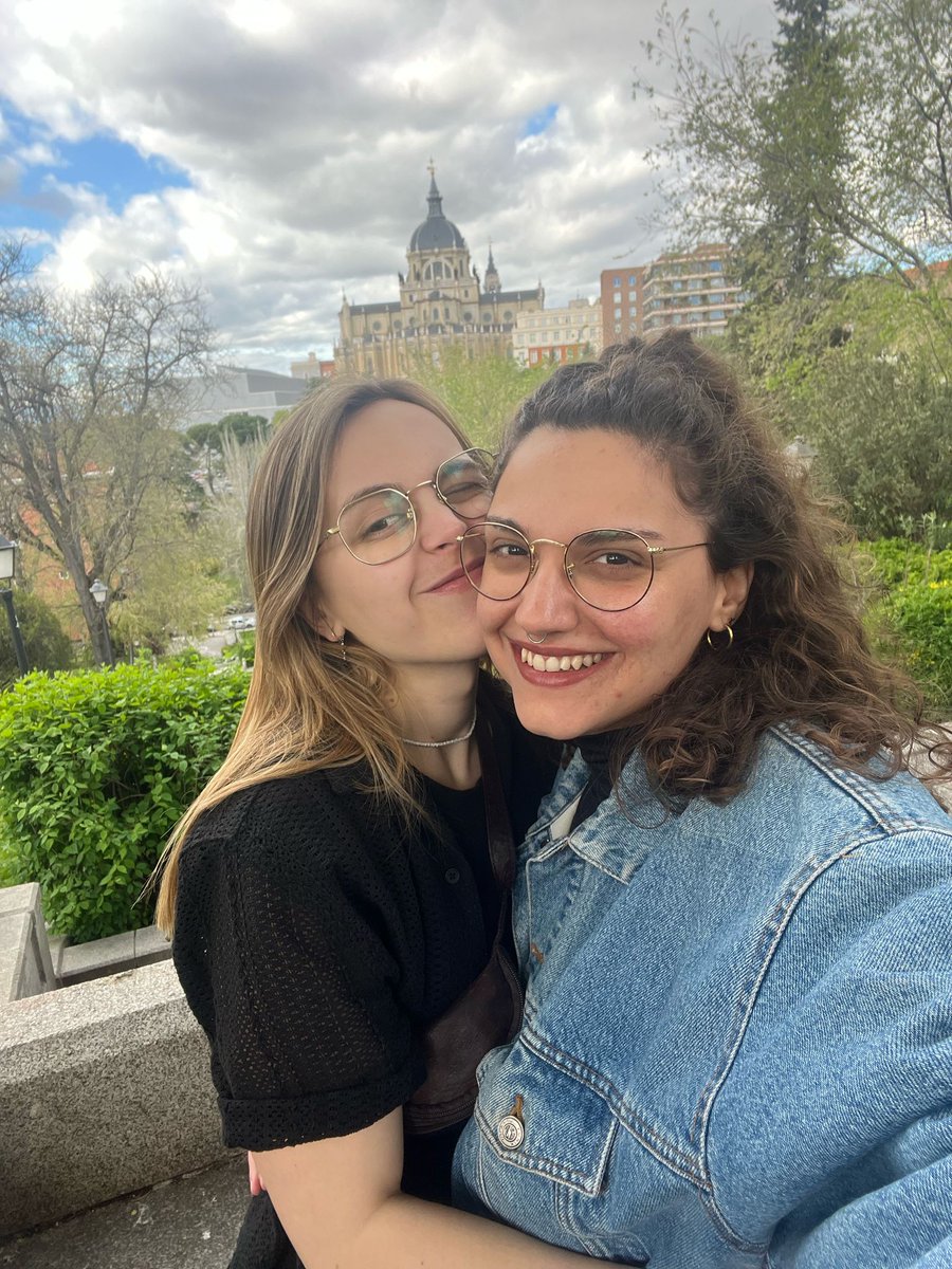 claukat99's tweet photo. Paseo por la zona de Las Luimelia ✨🥐 https://t.co/mK8ioozzY2