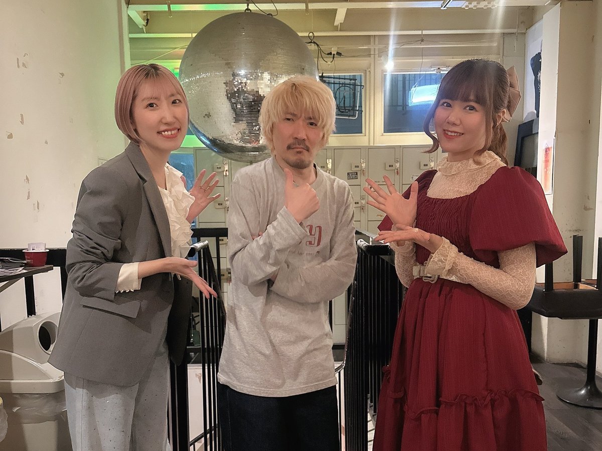 ebisawa_akane's tweet photo. Lifetime vol.128

4/18(金) #DOMe柏
地元柏ふるさとでのライブ！
ご来場いただき
ありがとうございました✨

素敵なメンバーの皆さんと
4人のリレー繋ぎました🎤

そして！店長緒形さん！
10年前から今日まで
いろんな事を教えてくださり
沢山の人に出会わせていただき
ありがとうございました🥺✨ https://t.co/YX6ha4hwPH