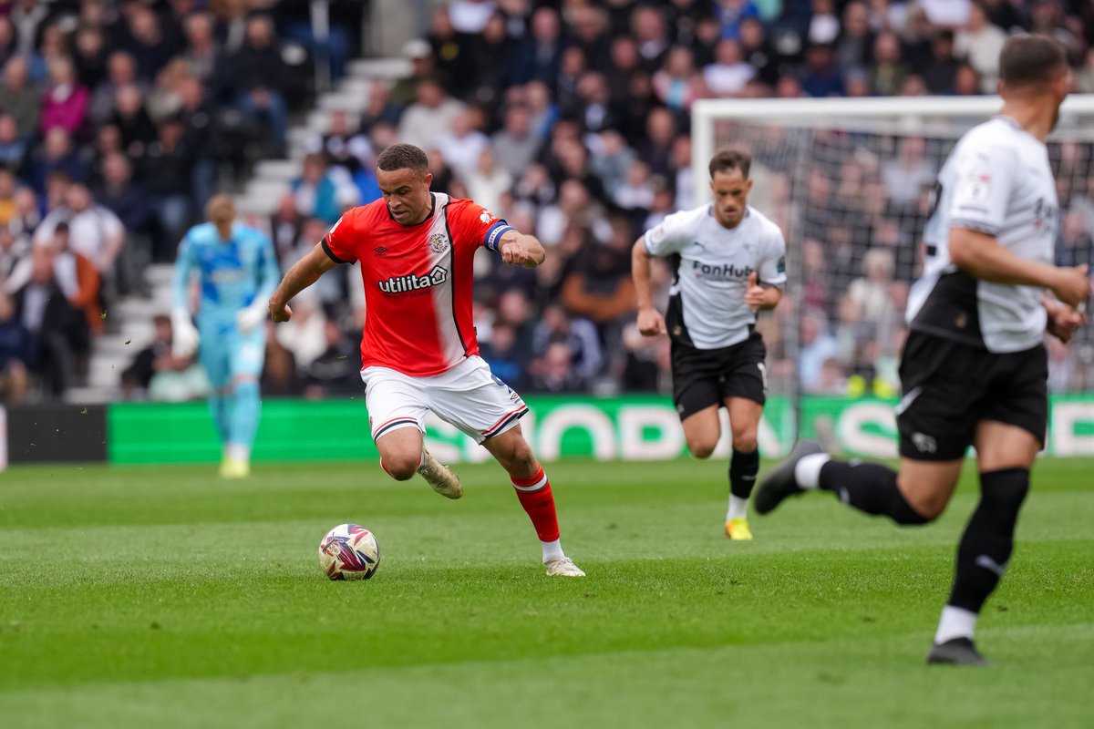 Carlton Morris (@carltonjm) on Twitter photo Great fight from the lads today, big +3 away from home. Thanks very much to our travelling <a href="/LutonTown/">Luton Town FC</a> fans π§‘ go again Monday πͺπ½ Great fight from the lads today, big +3 away from home. Thanks very much to our travelling <a href="/LutonTown/">Luton Town FC</a> fans π§‘ go again Monday πͺπ½