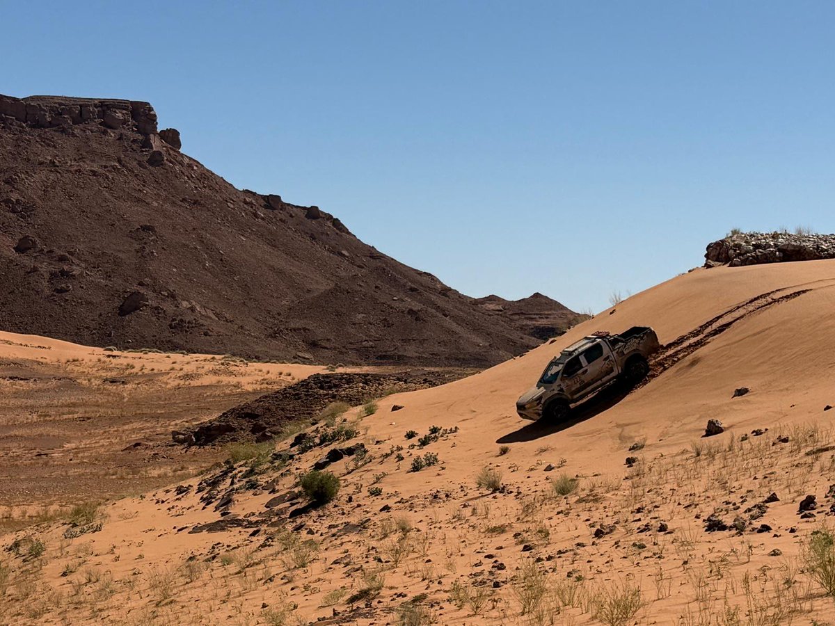 MarocRallye's tweet photo. 🏁 Jour 5 – Recos Rallye du Maroc 🏜️
Entre dunes dorées, soleil de plomb et palette de couleurs, le désert continue de nous émerveiller !✨
Le sable brûle, les moteurs ronronnent, et l'aventure continue. 💥
#rallyedumaroc #rdm25 @OfficialW2RC @visitmorocco_1 @FIMLive @fia https://t.co/DCEeV5d8No