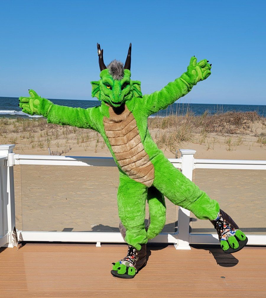 Heckgeck's tweet photo. Storming the seas it's Reeps the dragon! 

Catch Reeps at @LasVegasFurCon this weekend!
Made by @Heckgeck
Owned by @livebeef https://t.co/VqMsayKIt5