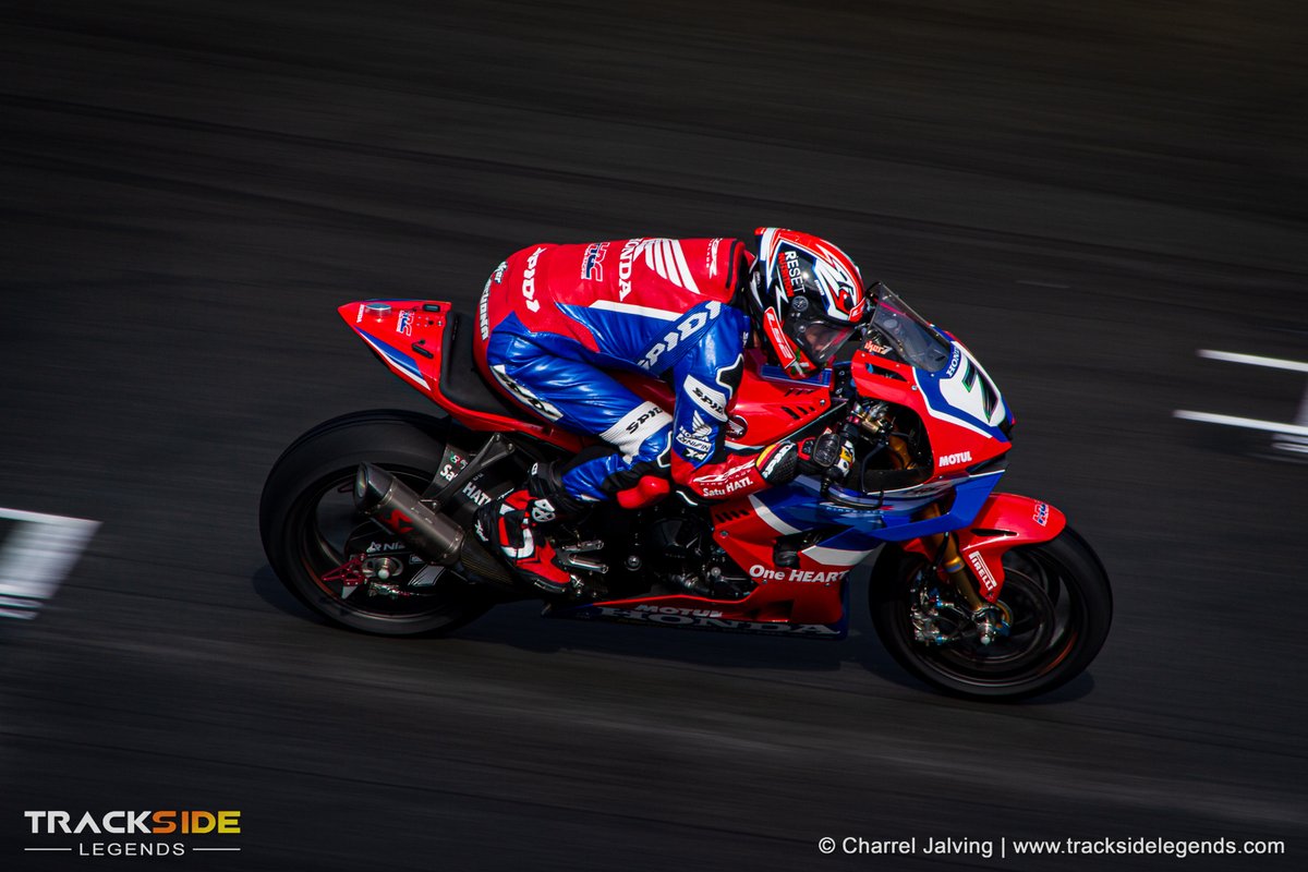 TracksideLegend's tweet image. Experience the thrill of WorldSBK 2025 at Assen's TT Circuit—where high-speed action meets passionate fans. Trackside Legends captured every electrifying moment of this unforgettable motorsport weekend.
Full gallery: tracksidelegends.com/gallery/worlds…
#WorldSBK #TTAssen #Motorsports