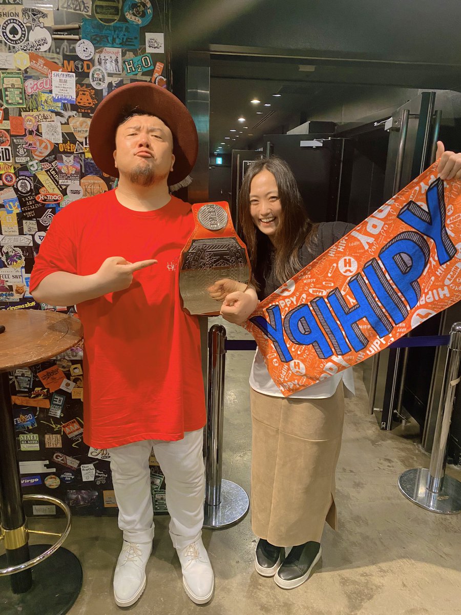 o_natsumi_c_v's tweet photo. いつも試合の入場曲で使わせて頂いている『君に捧げる応援歌』を歌ってらっしゃるHIPPYさんのLiveに行かせていただきました🙌✨本当に最高でした🥹❤️🔥
頂いたパワーを次は自分が試合で伝えたい❤️🔥✨✨
本当にありがとうございました🙏✨
#HIPPY
#ROADTOarena https://t.co/UxJ83RcMN6