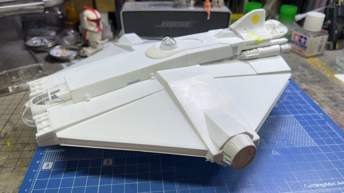 GillesV27t's tweet image. SWな週末なのでこんな時間に投下
ゴースト本体の主要パーツは全部付いた。後はパネルとゴチャメカやら。
続いてエンジンです。デカいのが付きます。
#144theghost #ghostphantomII #scratchbuild