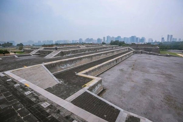 Areawiseorg's tweet photo. @MistralWeidel @Aurangzeb_1658 @suzukainfinite @Lalahfan @Realist_Bharat @InsightGL Compare to fake tang palace daming palace  tell me how you convert mud platform in stone platform of so called palace I have lil doubt it was another chinese scam. Tang so called palace platform with 0 proof or painting of it like we have for ashoka https://t.co/kvrEGl5p12