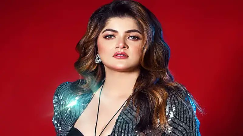 শুটিংয়ে অন্তরঙ্গ দৃশ্যে প্রথমবার, শ্রাবন্তী বললেন, ‘অস্বস্তি লাগেনি’