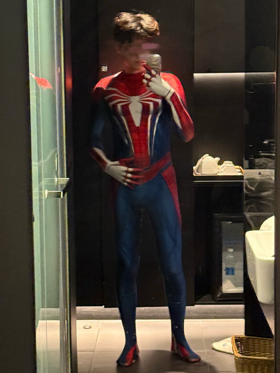 第一次🕸️