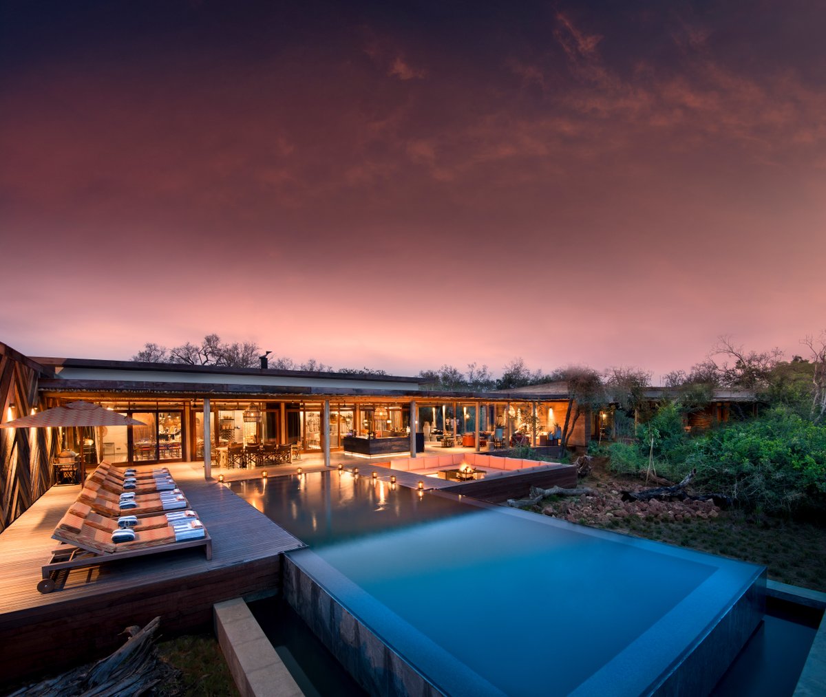 Looking for the ultimate private safari escape? 🦁🌿
Welcome to andBeyond Phinda Homestead—your exclusive villa in South Africa’s Phinda Reserve. Big Five safaris, luxe comfort, and purpose-driven travel all in one.🌍brnw.ch/21wS56C