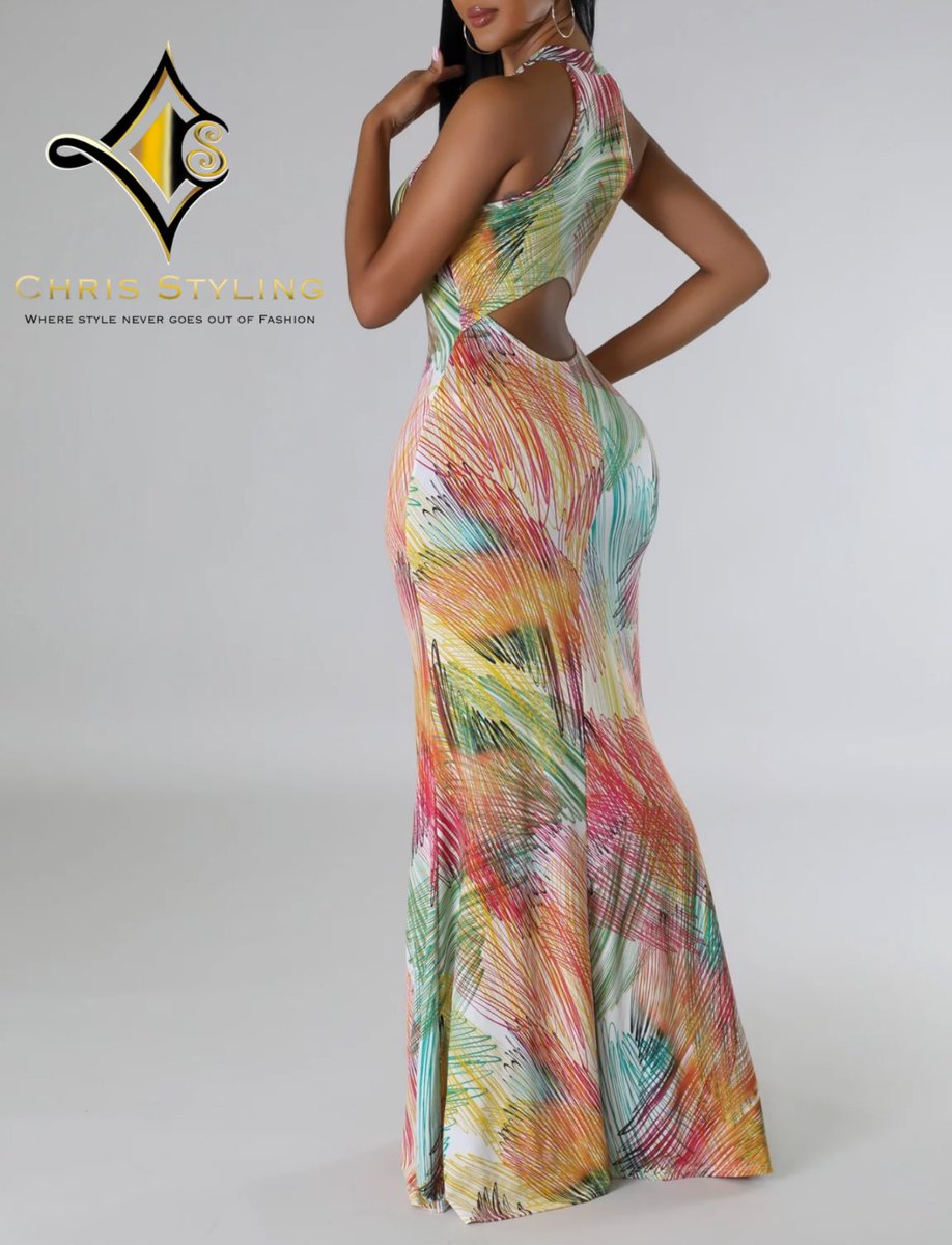 Chrisstyling12's tweet photo. Color your wardrobe with our #Qi Multicolored Reversible Maxi Dress! 💛
•
•
Sizes: S,M,L,XL (High-Stretch)
* Model is wearing a size “SMALL”.
•
Price:💲350.00TTD https://t.co/4uhLQlNIbs