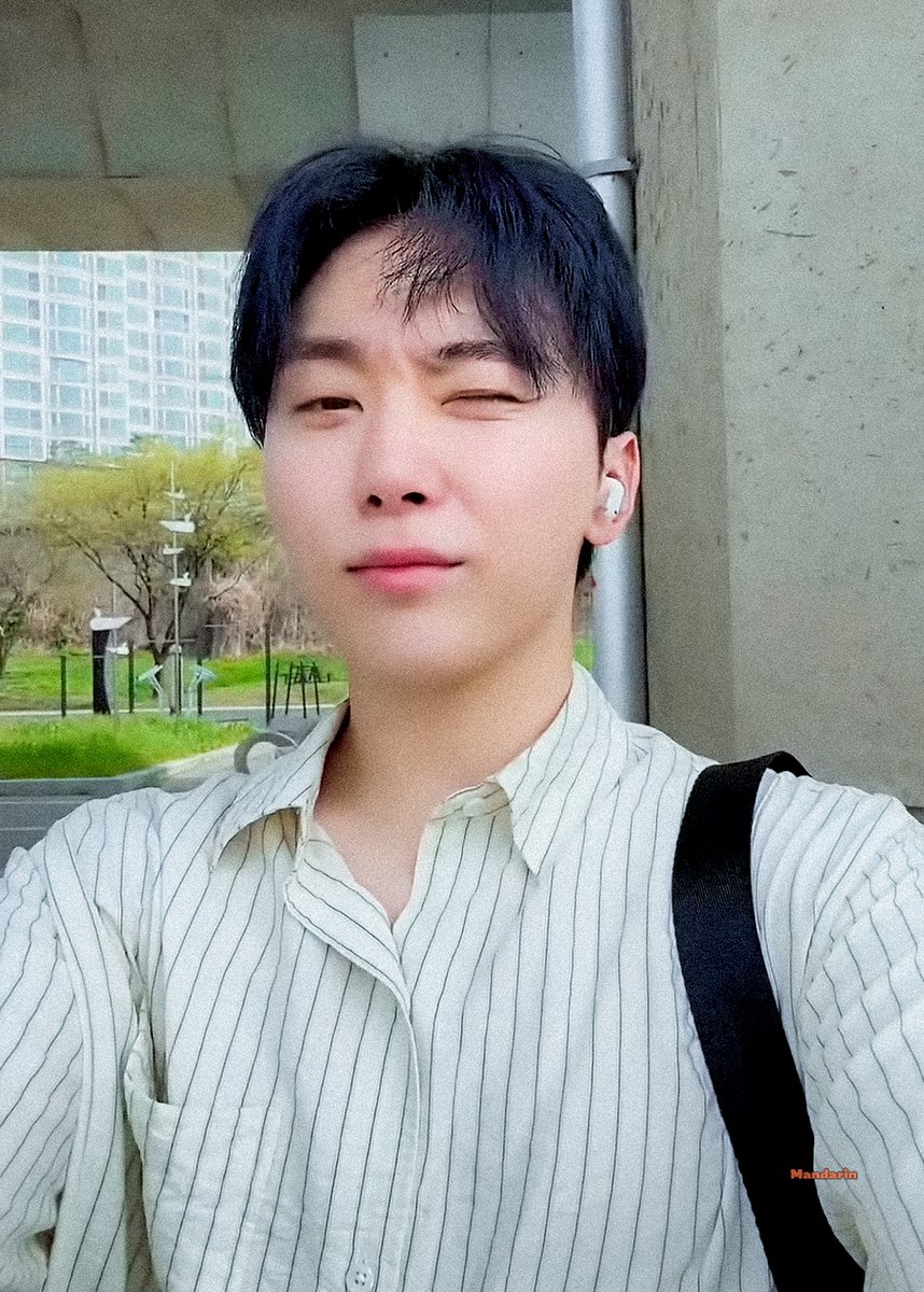 gyul_gif's tweet photo. ☀️🍃🌼☕️🍀 https://t.co/tF0eeAYc9p