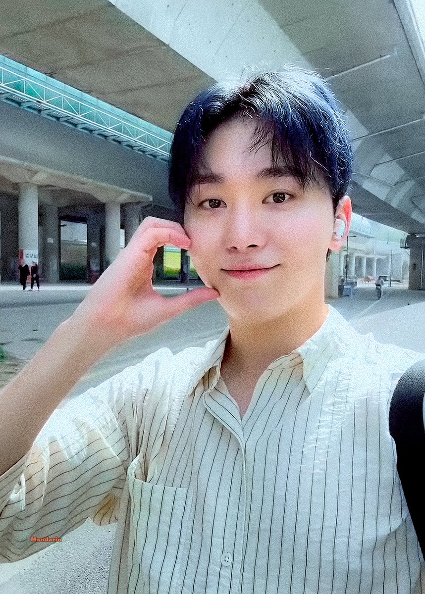 gyul_gif's tweet photo. ☀️🍃🌼☕️🍀 https://t.co/tF0eeAYc9p