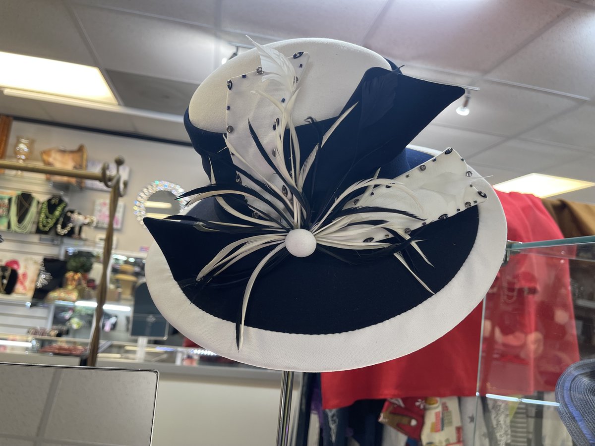 DXResaleShop tweet picture