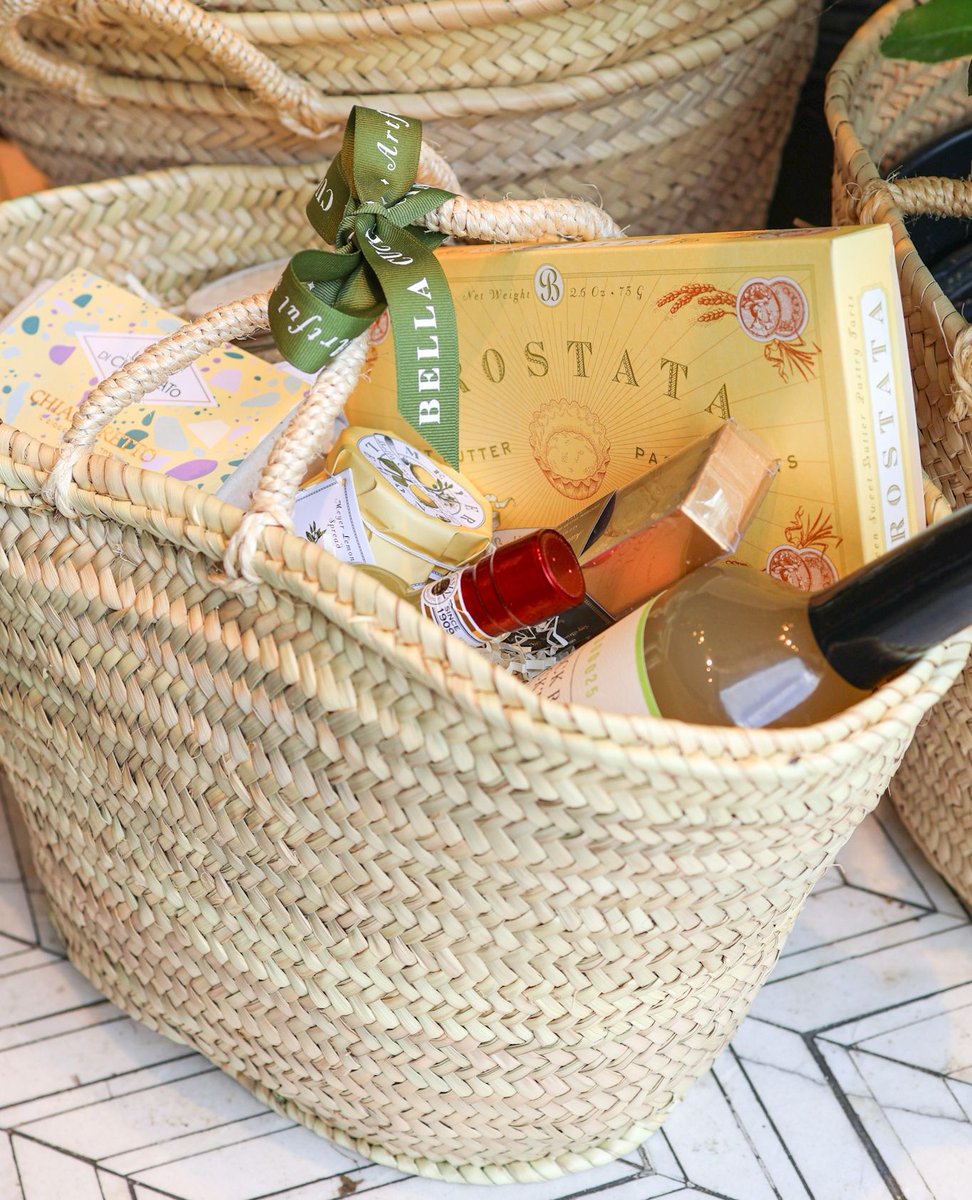 PRE-ORDER YOUR BASKET TODAY!  

The Easter Basket for Adults of any age. 

A seasonal gift of sunshine, gathered in our keepsake Signature Farmers Market basket. Perfect for spring brunches or as a thoughtful gift wrapped and ready to share. l8r.it/UFHO
