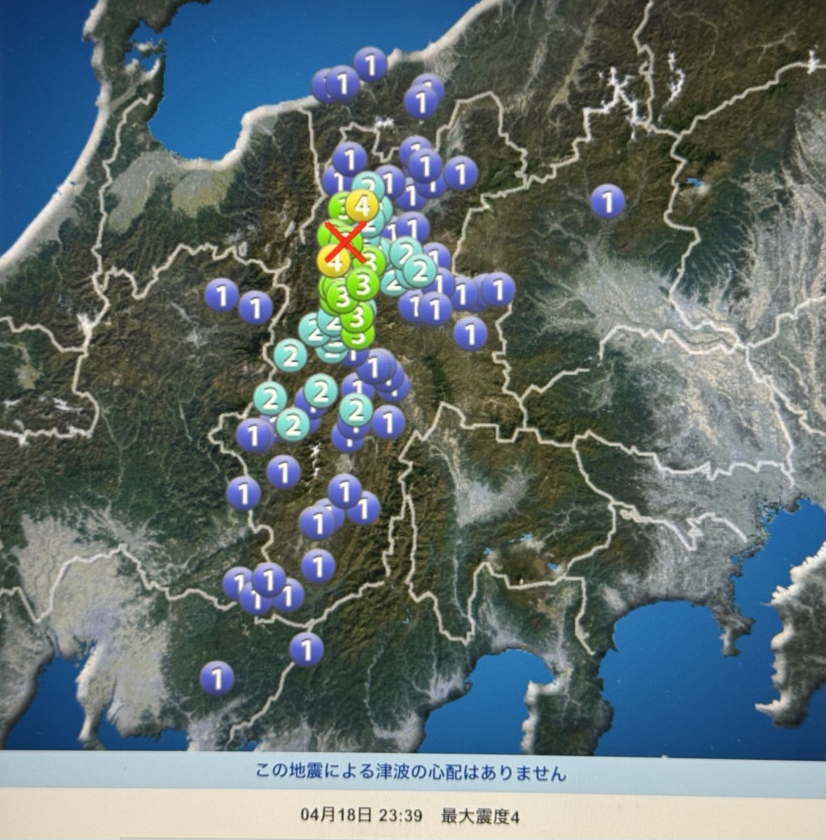 reoreiko's tweet image. 松本市の四賀地区、20時過ぎに震度5、23時半に震度4がありましたが、今のところ何も被害はありません。ご心配おかけしております。余震で目が覚めちゃうかもしれないけれど寝ますね❗️