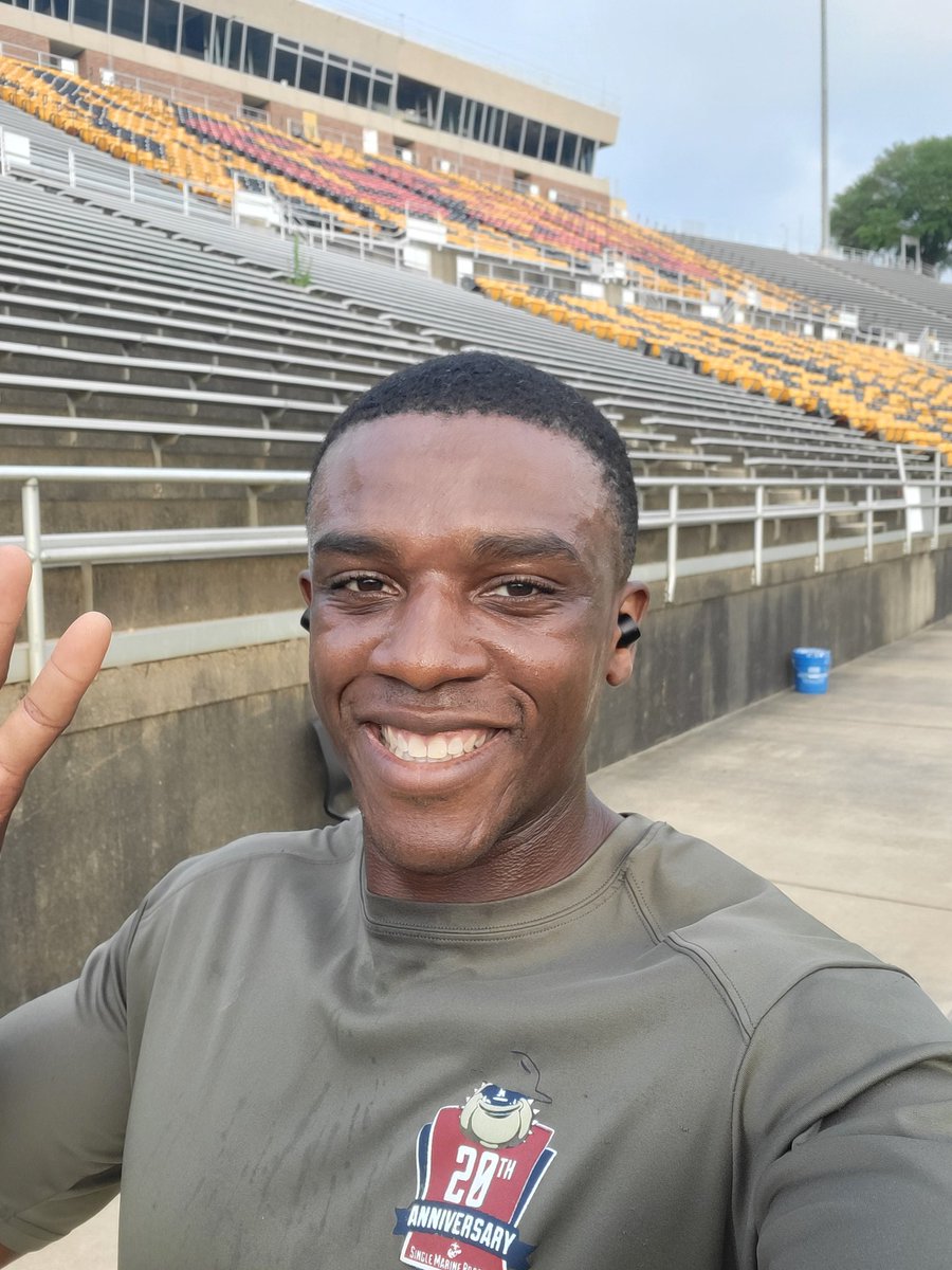 Olaolu_Ogunyemi's tweet image. Remember:
1. You can’t outwork a bad diet.
2. More money won’t fix poor spending habits.
3. Being nice won’t erase the times you lash out.
Your habits must support the lifestyle you seek.
#LeadershipLessons #HealthyHabits #MindsetMatters #Discipline #PersonalDevelopment