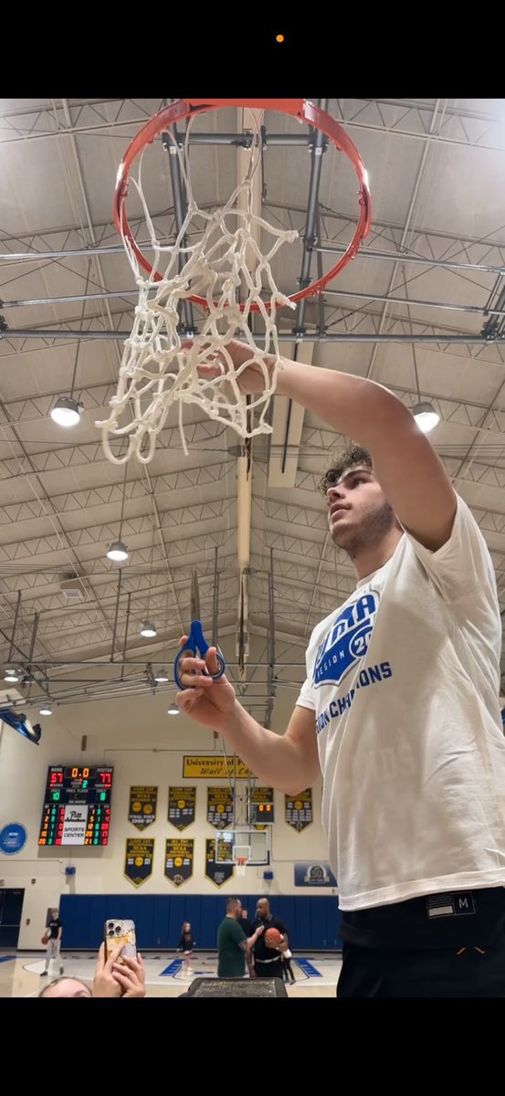 Western PA Sports Blog (@westpasports) on Twitter photo Jake Oglesby shares about his path from Florida to central Pennsylvania, breaking multiple scoring records this season at Penn Highlands Community College, and his future plans in sports.
Learn about the Melbourne, Florida product! 🏀
📸: <a href="/PennHighlands/">Penn Highlands CC</a>
linktr.ee/WesternPASport… Jake Oglesby shares about his path from Florida to central Pennsylvania, breaking multiple scoring records this season at Penn Highlands Community College, and his future plans in sports.
Learn about the Melbourne, Florida product! 🏀
📸: <a href="/PennHighlands/">Penn Highlands CC</a>
linktr.ee/WesternPASport…