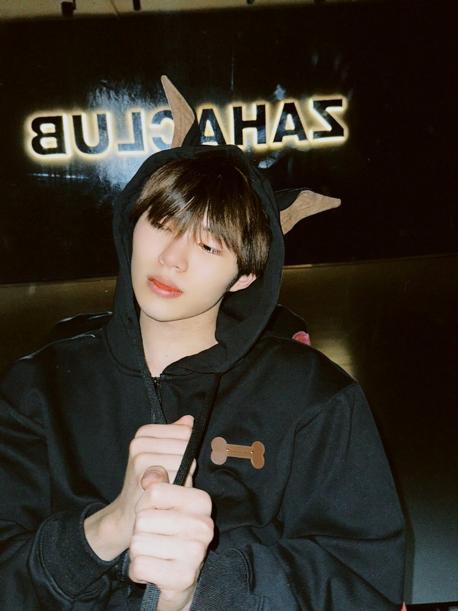 Junliu_TH's tweet photo. 25.04.18 📷 | Weibo Post ✧*:・
"ช่วงนี้ 🫧"
📎: https://t.co/MvWWxzba9O
#LiuJun #JunLiu #หลิวจวิ้น #刘隽 https://t.co/7VVtLMNzeW