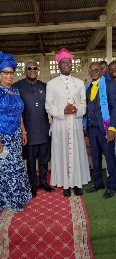 JFKSalone's tweet image. Today, attended the Good Friday Ecumenical Service, in Makeni, and read the Scripture Lesson, with theme, “The Unwavering Love of Christ” The Most Rev. John Koroma delivered a touching sermon on the importance of Christ’s love for us and the horizontal love for one another 🙏🙏🙏