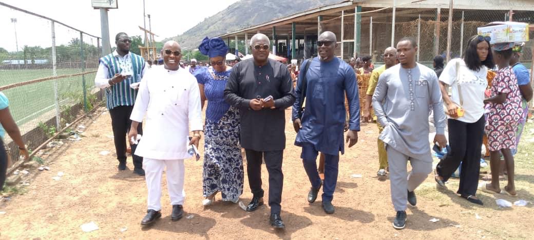 JFKSalone's tweet image. Today, attended the Good Friday Ecumenical Service, in Makeni, and read the Scripture Lesson, with theme, “The Unwavering Love of Christ” The Most Rev. John Koroma delivered a touching sermon on the importance of Christ’s love for us and the horizontal love for one another 🙏🙏🙏