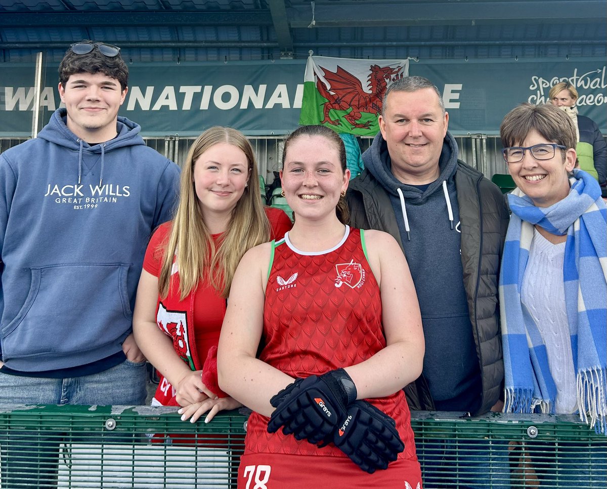 liv_forey tweet media