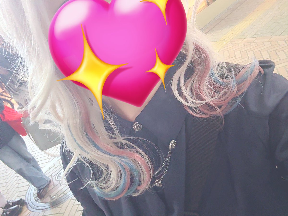 Satuki_bare666's tweet photo. おれし！！！！！

ば！く！た！ん！！！！！！！！

カラーしてきた！！！！！！
ぴんくとみずいろいれた＼( 'ω')／

＼＼みんな祝え／／

今年も元気にがんばります。 https://t.co/XRC8oaVy4m