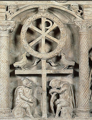 mrodrivelasco's tweet photo. En sus primeras imágenes (s.IV) la Crucifixión es simbólica, con el crismón como signo triunfal y los animales, alegoría del alma salvada. En las miniaturas del XIV se explicita el cumplimiento de la salvación con Cristo, "nuevo Adán" y la cruz, "árbol de la vida".
#ContemplArte https://t.co/m76pwesaBe