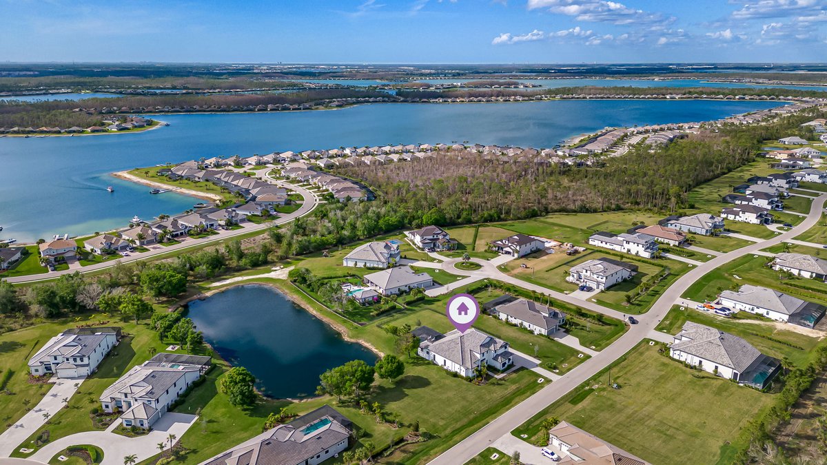 KDaly_Realtor's tweet photo. 🗓️ Open House: Sat 4/19 | 11AM–3PM

📍 Estero’s Exclusive, Gated Corkscrew Estates
🛏️ 5 Beds + Den | 🛁 4.5 Baths | 🌅 Lake Views

✨ EXCLUSIVE ESTATE TOUR ✨
🎥 Walkthrough in 3D:
https://t.co/04ydEvQSjn

#LuxuryRealEstate #EsteroHomes #EsteroFL
#Century21 #swflrealestate https://t.co/jcABWfZ2jp