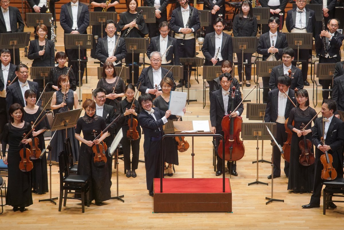 Concert Photo📸
2025/04/18(Fri)
#仙台フィル 第381回定期演奏会

指揮：太田弦
ヴァイオリン：ヤメン・サーディ

・ニコライ：歌劇「ウィンザーの陽気な女房たち」より 序曲
・モーツァルト：ヴァイオリン協奏曲第4番K.218 「軍隊」
・武満徹：弦楽のためのレクイエム
・芥川也寸志：交響曲第1番