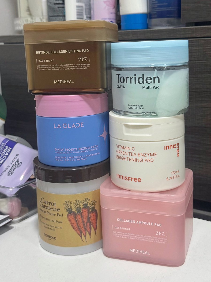 มัดรวม toner pad บำรุงผิว แปะก่อนแต่งหน้าไม่รบกวนเมคอัพ มีทั้งสูตรลดสิว ผิวใส เติมความชุ่มชื้น บอกเลยว่าลูกรักทุกตัว ซื้อซ้ำมาแล้วทุกตัว ใช้วนๆอยู่ใน 6 ตัวนี้ รักมากขาดไม่ได้เลย