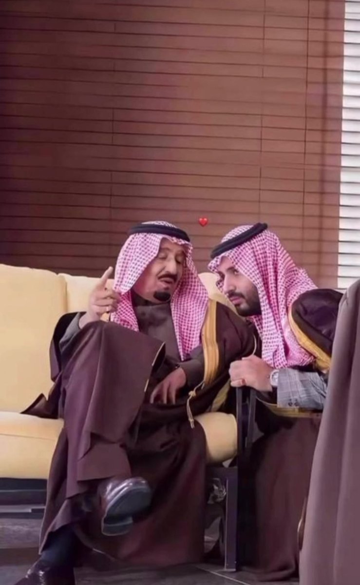 اسأل الله في هذه الساعة المباركة ان تحفظهما لنا وتحفظ لنا بلدنا وشعبه العظيم 
#خادم_الحرمين_الشريفين #محمد_بن_سلمان_ولي_العهد