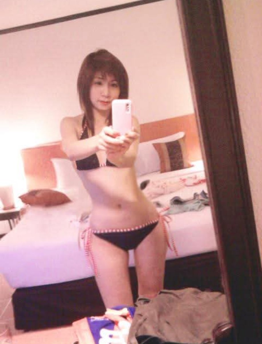 FDentyne's tweet photo. เอาชุดเมื่อ 10 กว่าปีที่แล้วมาใส่ 

ยังได้อยู่นะ 555

#ทะเล #เพชรบุรี #ชะอำ #chaum #ประจวบคีรีขันธ์ #หัวหิน https://t.co/7ihlrBEh8j