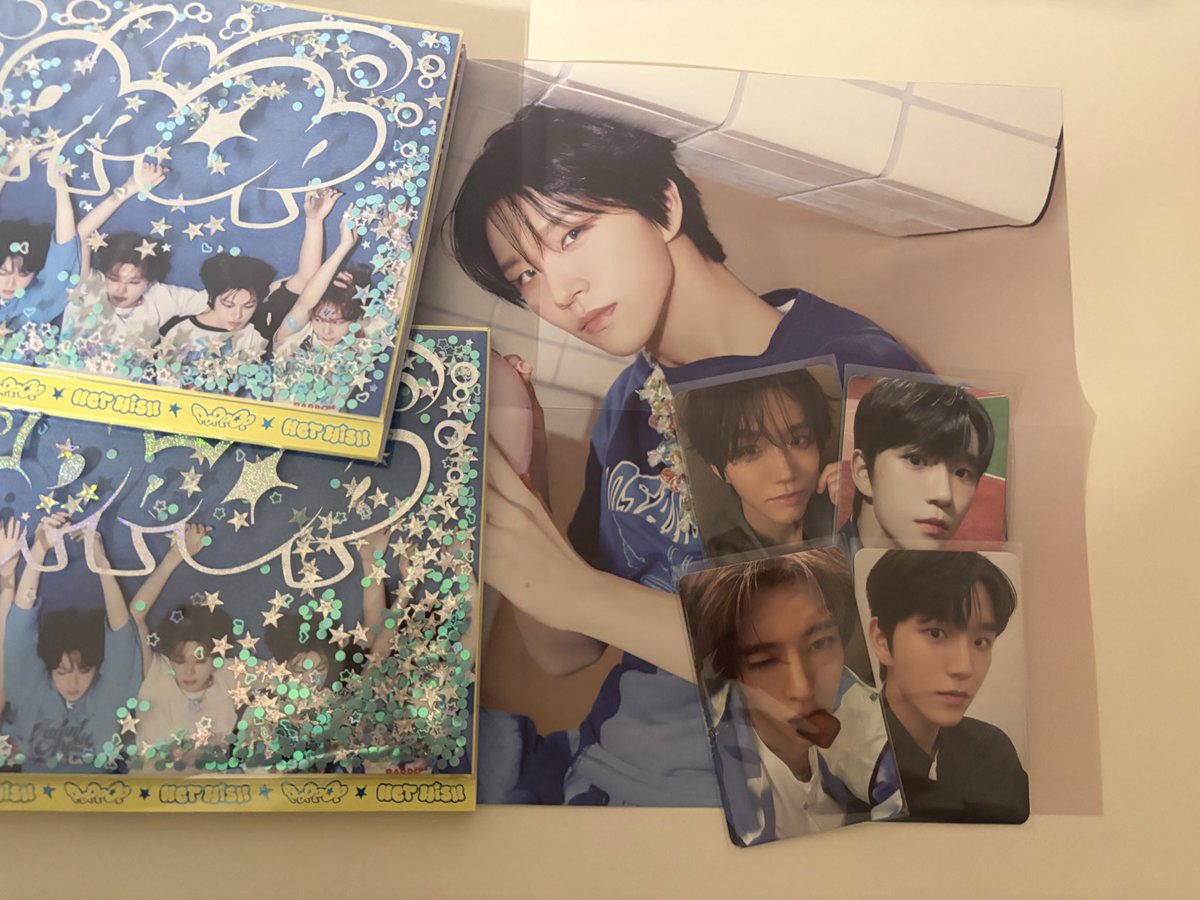 포토북 영이 다 모앗서../// 기분 조아짐