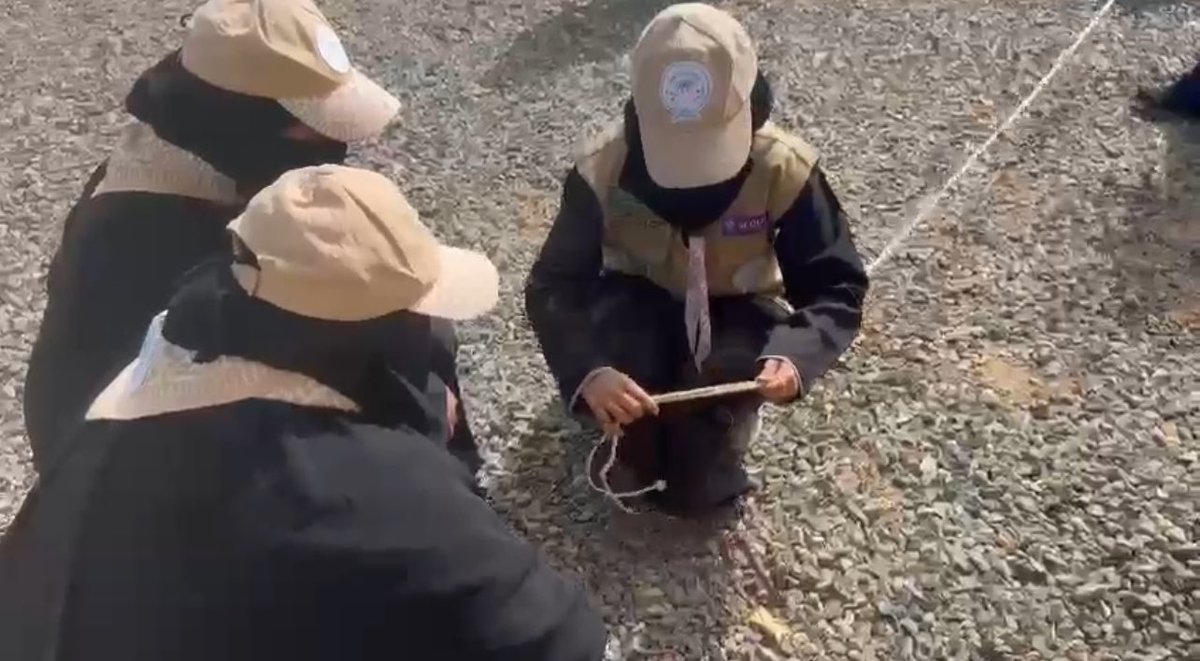 مقتطفات أسبوعية |
اختتمت الإدارة العامة للتعليم بمنطقة نجران منافسات التميز الكشفي في مرحلتها الثانية، التي أُقيمت في مركز التدريب الكشفي، بمشاركة 134 كشافًا و82 فتاة كشفية، وهدفت المنافسات إلى تعزيز المهارات الكشفية، وترسيخ التقاليد الأصيلة في العمل الكشفي، وقد أسفرت التصفيات