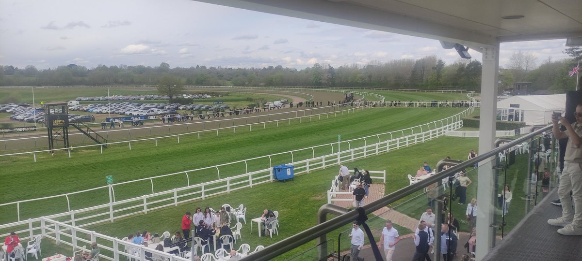 MarksIvor's tweet photo. Queueing to get in for Lingfield's all-weather consolation finals day. First person bumped into new AW champion trainer Tony Carroll and his new AW champion apprentice Jack Doughty. https://t.co/sXZ8NwQOTl