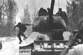 Armandocv781123's tweet photo. La proeza de nuestros tanquistas en Girón a bordo de los inquebrantables T-34 y Sau-100, hizo del 18 de abril, el "DÍA DEL TANQUISTA". Felicidades a quienes operan y conservan esa poderosa técnica que más que para combatir, es para salvaguardar la paz. #CienfuegosXMásVictorias https://t.co/d2VUFzMlD5