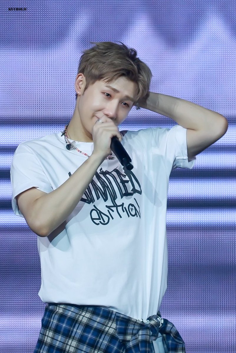 kyuholic0428's tweet photo. 250413 INFINITE  #성규
'𝐋𝐈𝐌𝐈𝐓𝐄𝐃 𝐄𝐃𝐈𝐓𝐈𝐎𝐍' - 𝐄𝐍𝐂𝐎𝐑𝐄 Day 2

참지 않고 울어도 돼, 같이 울어줄게
사랑해 김성규💛 https://t.co/cSnlWahNX5