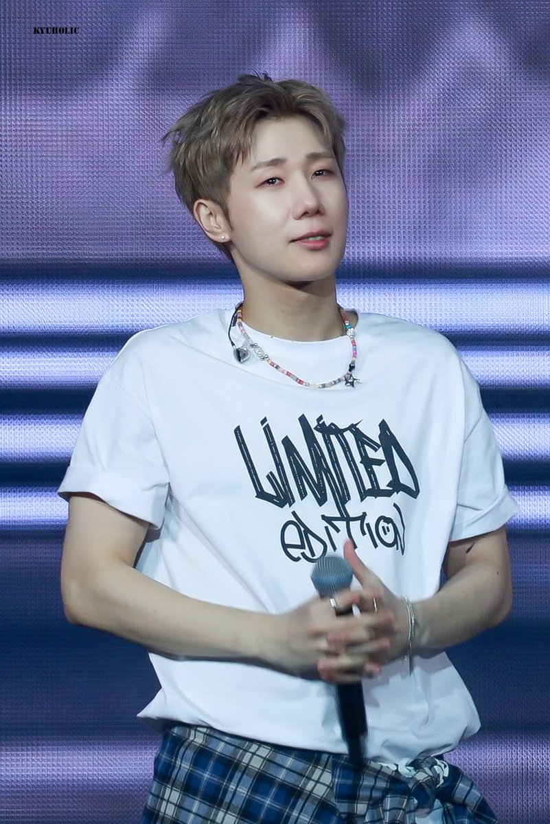 kyuholic0428's tweet photo. 250413 INFINITE  #성규
'𝐋𝐈𝐌𝐈𝐓𝐄𝐃 𝐄𝐃𝐈𝐓𝐈𝐎𝐍' - 𝐄𝐍𝐂𝐎𝐑𝐄 Day 2

참지 않고 울어도 돼, 같이 울어줄게
사랑해 김성규💛 https://t.co/cSnlWahNX5
