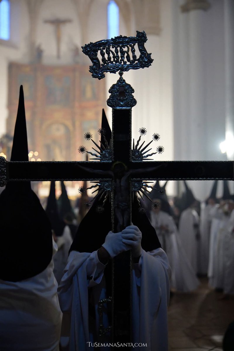 COMUNICADO OFICIAL

Debido a la incertidumbre meteorológica, la Unión de Cofradías Penitenciales ha decidido suspender la celebración del Santo Entierro Magno. En consecuencia, nuestra participación en dicho acto también queda cancelada.

Foto: <a href="/TuSemanaSanta/">TuSemanaSanta.com</a>