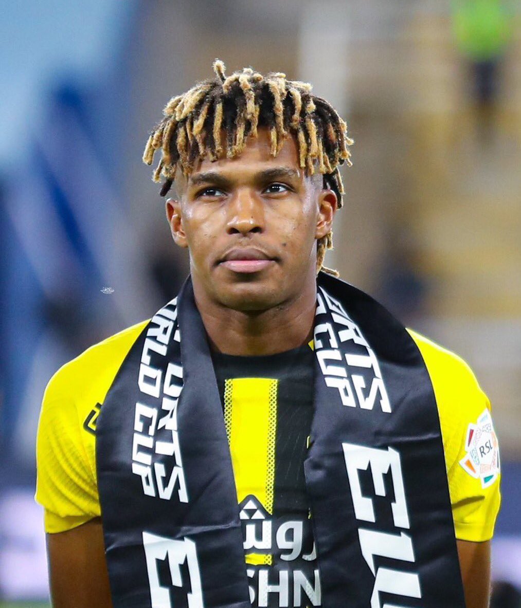 itqw1's tweet photo. كلنا نحب الاتحاد ومافي أحد يشكك في حبنا له
لكن الي ينتقد مو انهزامي
والي متفائل مو عايش بوهم

نشوف الغلط قدامنا ونسكت؟ لا والله

الصقور مو أفضل من شنقيطي ❌
العمري مو أحسن من سعد الموسى ❌
المحاسنه مو احسن من حامد شنقيطي ❌
عوار واتخاذ القرار الغلط لبنزيما دائم  ❌
وديابي نازل مستواه ولا أحد ينتقده ❌

احنا جمهور نفهم كوره ونعرف الفريق زين
والفتره هذي حساسه لأي غلطة
لازم نعدل ونغير القناعات قبل ما نتعثر لا سمح الله