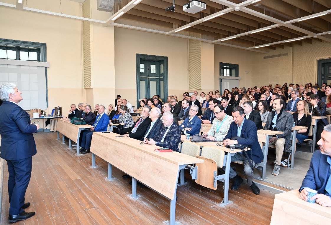 Hamidiye Tıp Fakültesi olarak, Sayın Rektörümüz Prof. Dr. Kemalettin Aydın’ın teşrifleriyle, hocalarımızın yoğun katılım gösterdiği Fakülte Kurulu seçimimizi gerçekleştirdik.
Seçilen hocalarımıza başarılar dileriz!