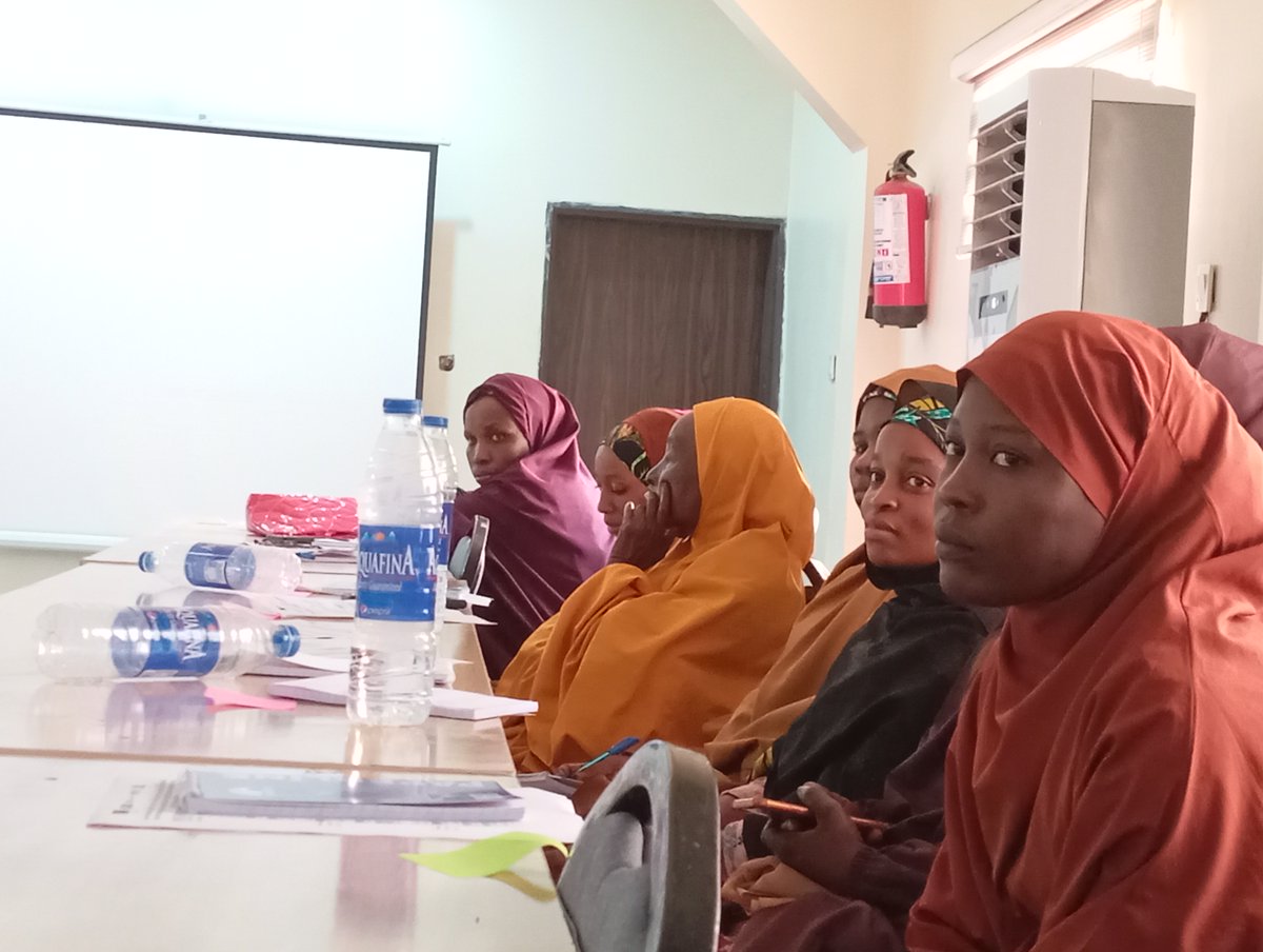 FUBC_Initiative's tweet photo. Earlier this week, we participated in a 3days training on the Safe Schools Declaration (SSD), organized by @savechildrenNG &amp; @Plan_Nigeria.
This impactful training brought together of key stakeholders, including representatives from security agencies, educational bodies, CSOs, https://t.co/kQFJGjK6fO