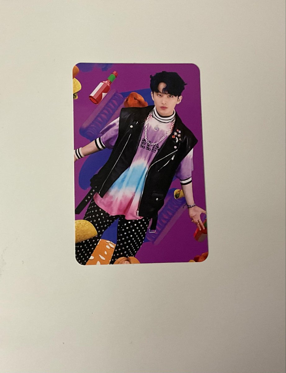 doiemallow's tweet photo. fs: nct taeil haechan photocard 
price: 500 PHP with free glitch mode jisung album 
(price is negotiable)  
pls buy! need money for school huhu 
pls help rt &amp; like 

wts lfb wtb lfs nct 127 nct dream universe u 2 baddies digipack pc https://t.co/whulL3fxTu