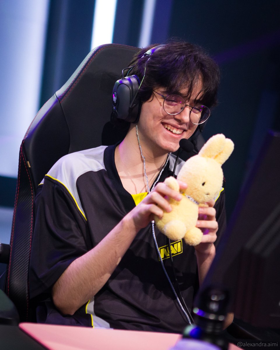 Lacerat3's tweet photo. Going to watch some #VCTEMEA action tonight in the studio💥
📸 @natusvincere - I love this team's vibes. Especially in the second pic with the Big Boss energy https://t.co/ykRQy5iptF