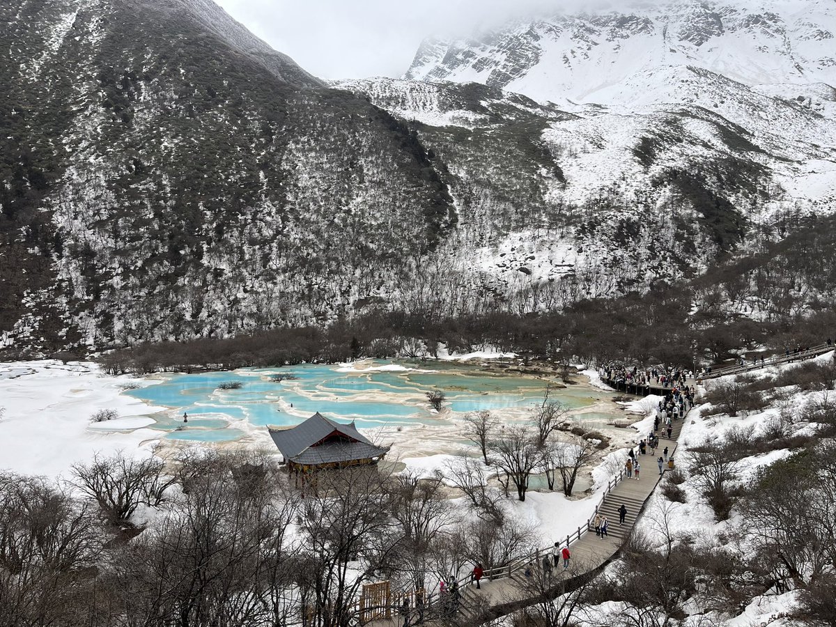 Cherrycoffeeme's tweet image. [รีวิวเที่ยวเฉิงตู : a tread]

- ไปเที่ยวเฉิงตู + รูทจิ่วจ้ายโกว + หวงหลง มาค่ะ
- รอบนี้มีทั้งที่ไปเอง ทั้งเหมารถขึ้นเขา จะค่อยๆเขียนไปค่ะ
- เฉิงตูสวย เมืองแพนด้า เมืองหม่าล่า
- ถ้าเน้นธรรมชาติก็มีทั้งที่ไปรอบนี้ ทั้งพวกภูเขาสี่ดรุณี ปี้เผิงโกว ฯลฯ
- สวยแต่ต้องเตรียมตัวเยอะหน่อย