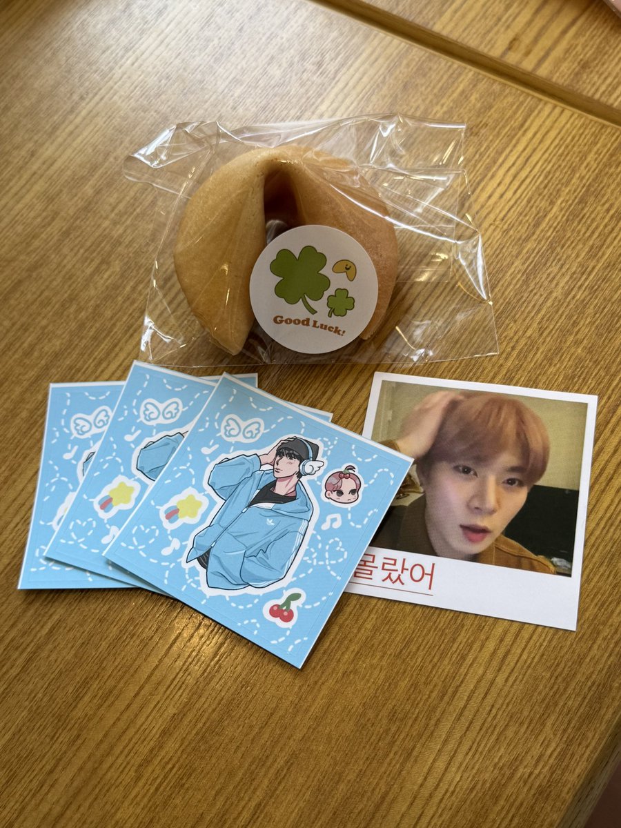 Wuyeoneee's tweet photo. 메가톤 보고 빵터졌어요…ㅋ ㅋㅋㅋ ㅋ🤣🤍 https://t.co/RbHcrLN3PV