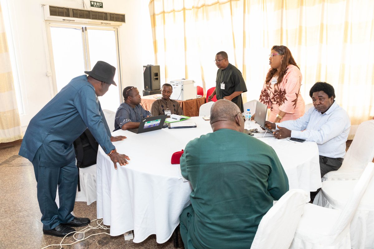 IITA, MAFS, and FSRP completed their First-Year Review and Second-Year Work Plan Meeting in Collaboration with SLARI and Partners to present the key achievements, challenges,  and outline practical steps for the second year of implementation. linkedin.com/pulse/iita-maf… 
<a href="/IITA_CGIAR/">IITA</a>