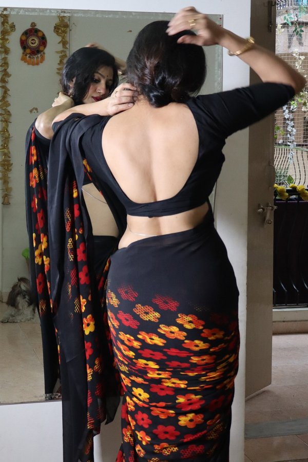 Go0EZH5bgAMiUhR?format=jpg&name=900x900