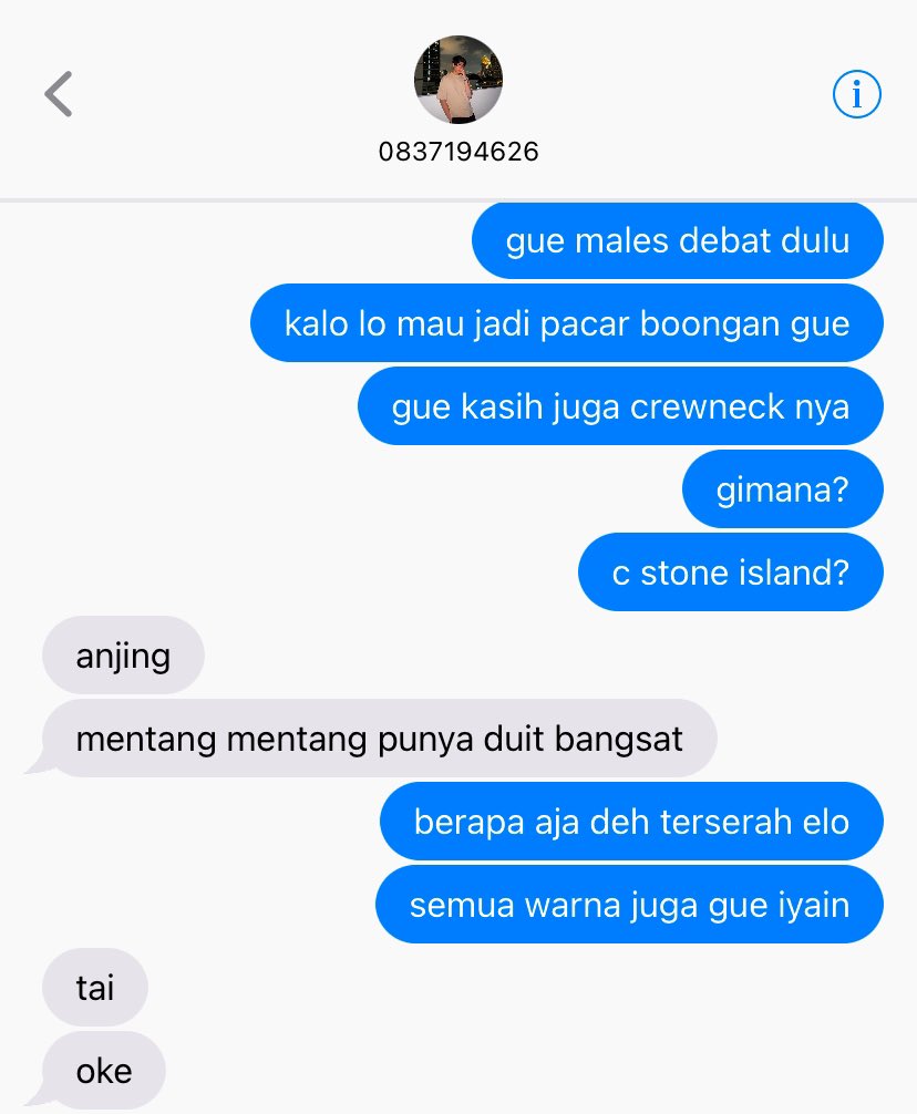 messsshy's tweet photo. Jossgawin au

Satu dikejar cewek sekampus.
Satu lagi dikejar lamaran keluarga.
Solusinya? Pura-pura pacaran.
Smart move? Or stupidly dangerous? https://t.co/SLoMArE7uU