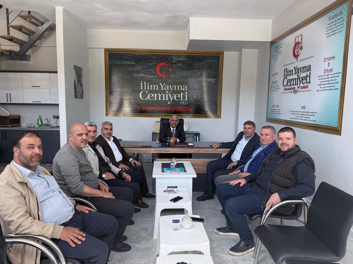 İYC Viranşehir (@iycviransehir) on Twitter photo 📍İYC VİRANŞEHİR
Başkanımız <a href="/ibrahimmcapa/">İbrahim ÇAPA</a> riyasetinde yönetim kurulu toplantımızı gerçekleştirdik.
Alınan kararların hayırlara vesile olmasını temenni ediyoruz.
<a href="/mucahidgunaydin/">Mücahid GÜNAYDIN</a>
<a href="/CuneydYavuz/">cüneydyavuz</a>
<a href="/ibrahimmcapa/">İbrahim ÇAPA</a> 📍İYC VİRANŞEHİR
Başkanımız <a href="/ibrahimmcapa/">İbrahim ÇAPA</a> riyasetinde yönetim kurulu toplantımızı gerçekleştirdik.
Alınan kararların hayırlara vesile olmasını temenni ediyoruz.
<a href="/mucahidgunaydin/">Mücahid GÜNAYDIN</a>
<a href="/CuneydYavuz/">cüneydyavuz</a>
<a href="/ibrahimmcapa/">İbrahim ÇAPA</a>